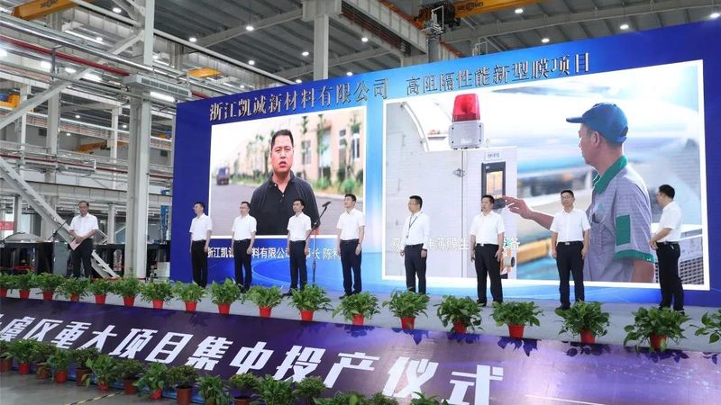 环保分散剂优缺点对比：揭秘其在涂料中的应用奥秘